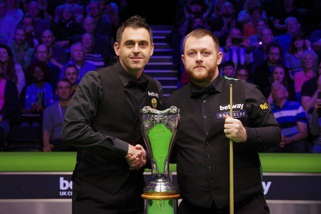 这背后并非 这背后并非